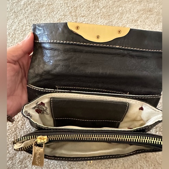 ROUGH ROSES WALLET &/OR CLUTCH NEVER USED. SOFT BLACK LEATHER W GOLD HARDWARE - Picture 4 of 11